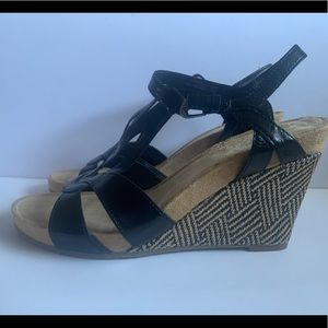 A2 by Aerosoles Black Wedge Sandals Size 10